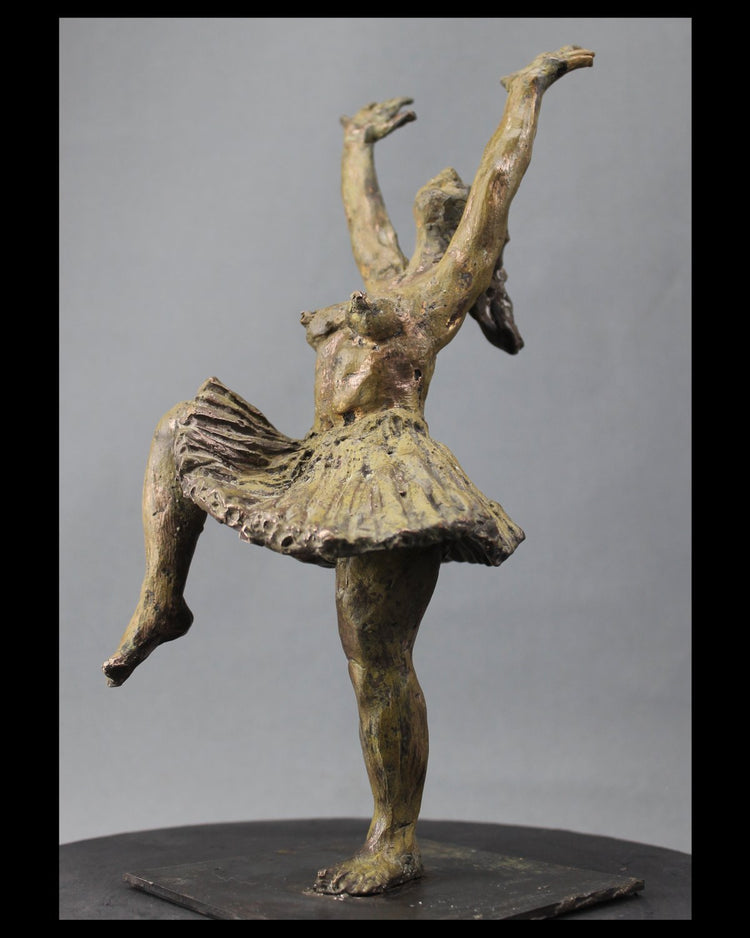 bronze, sculpture, audrey flechet, fonderie du champ bon, statue, statuette, cire perdue, cancan, cirque, l'élan