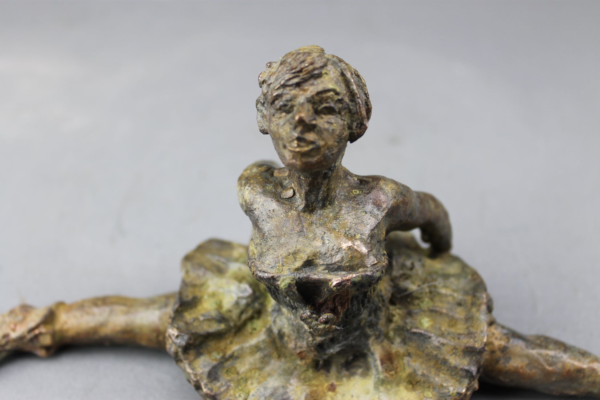 audrey flechet, sculpture, bronze, pièce unique, cire perdue, french cancan, dace, danseuse, fonderie du champ bon, lost wax, metal casting, coco