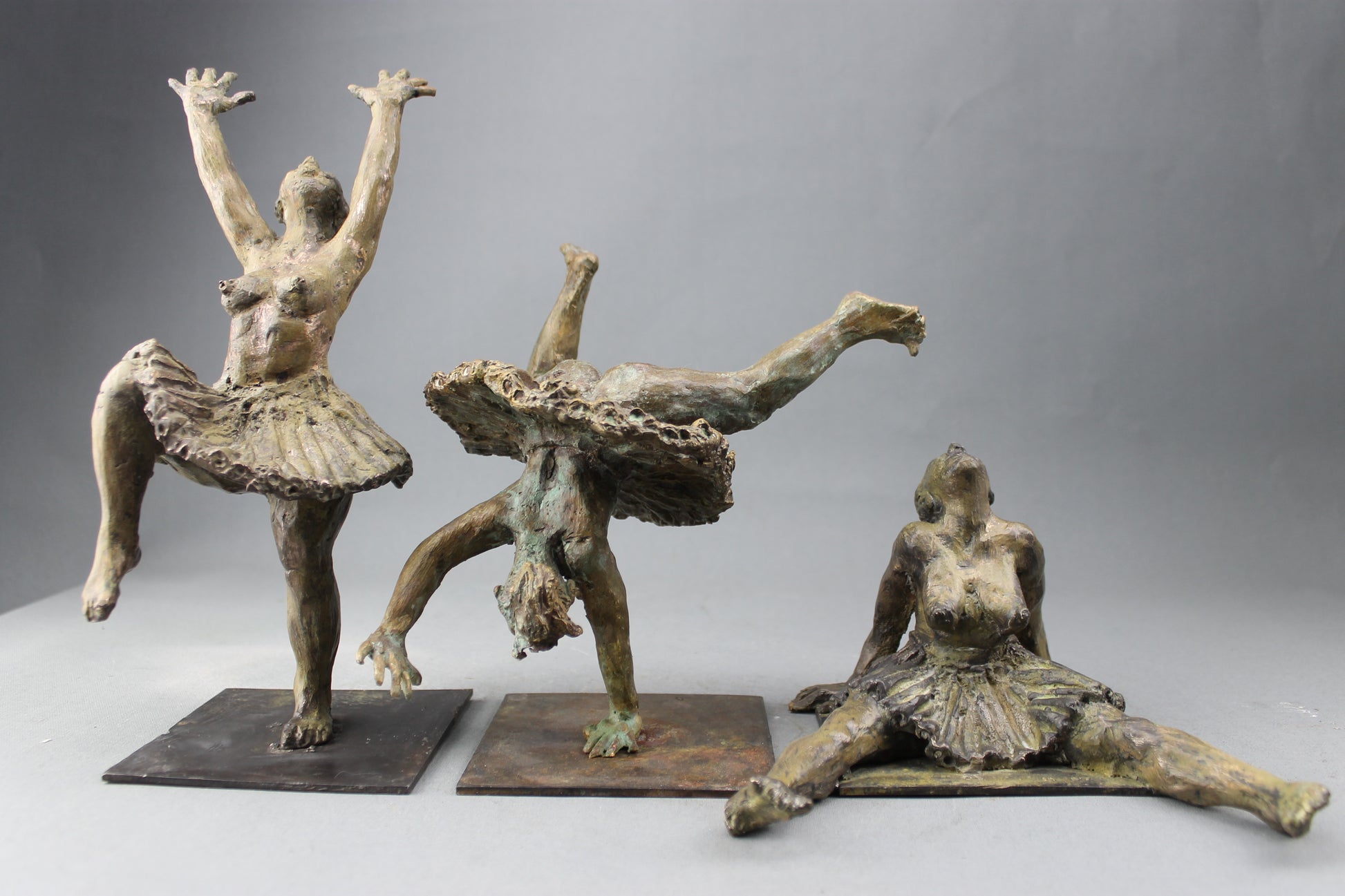 sculpture, audrey flechet, cancans, cirque, statue, statuette, fonderie du champ bon, triptyque, la roue